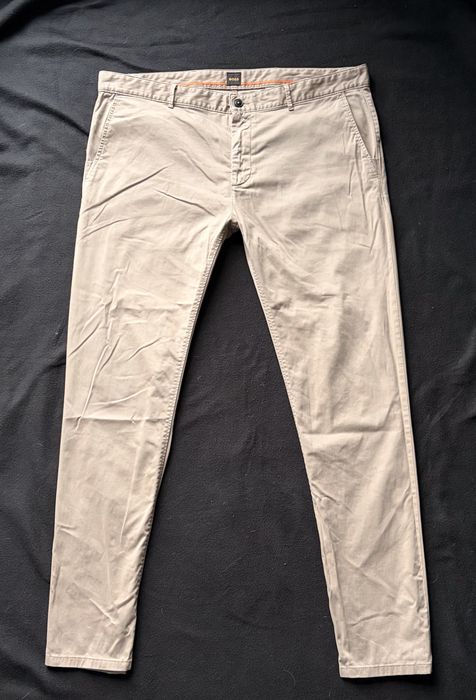 Hugo Boss,pantaloni bărbați,măr.4XL(42/34)