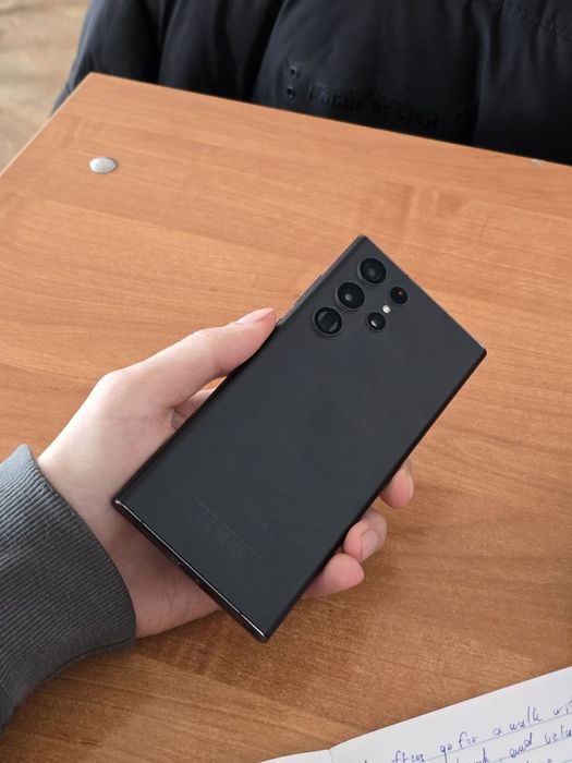 Samsung 22 ultra 128/8