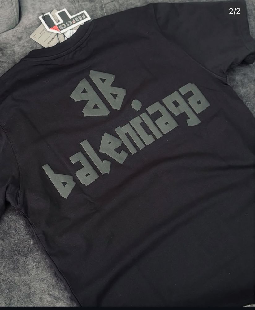 Balenciaga черна