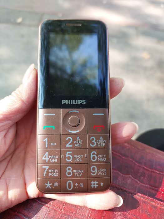 Телефон  мобильный Филиппс