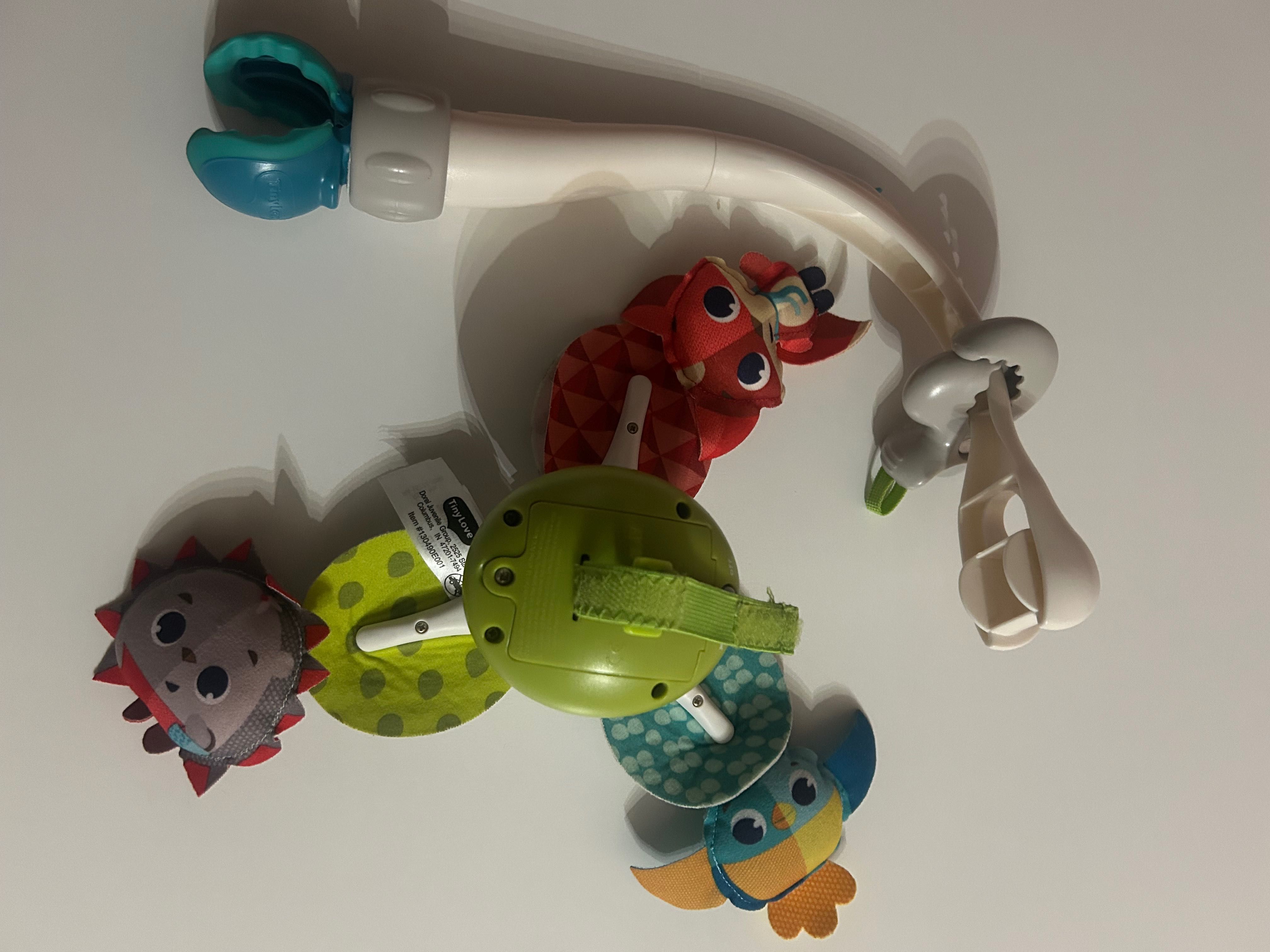 Бебешки играчки на Fisher Price и други
