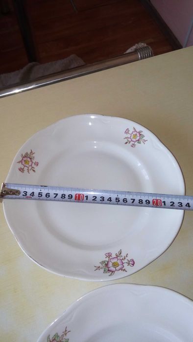 Тарелки не глубокие. производство Рига