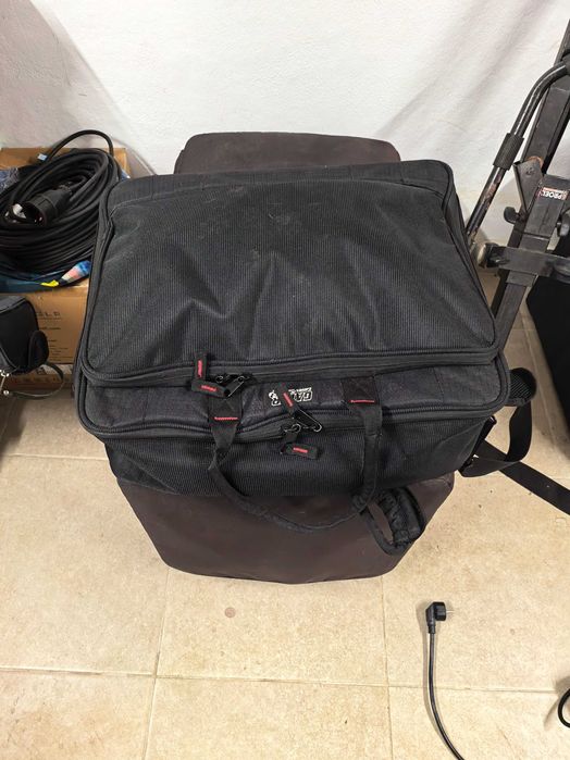 Vând mixer Dynacord PM 600-3 , 2x1000 watti.