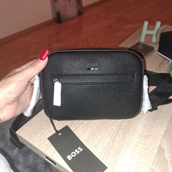 Geanta crossbody noua cu eticheta
