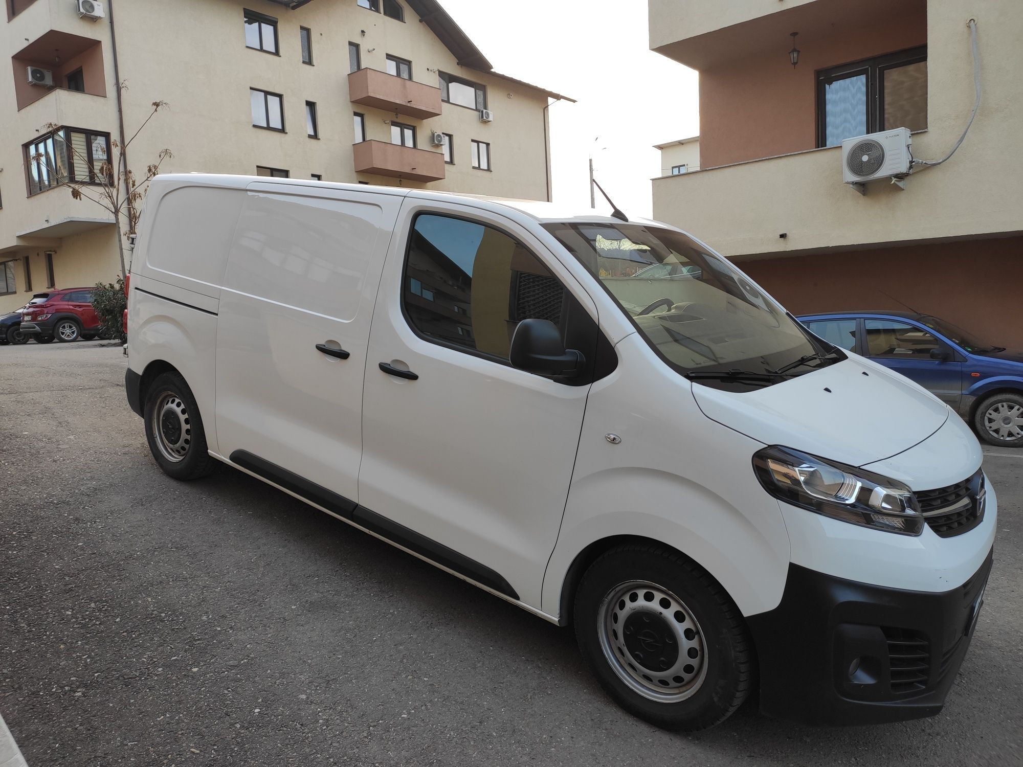 Opel vivaro 2020