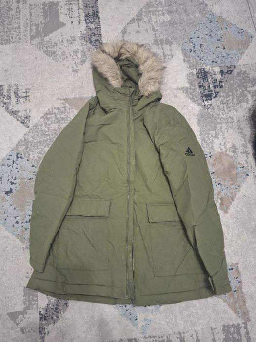 Продам зимнию куртку