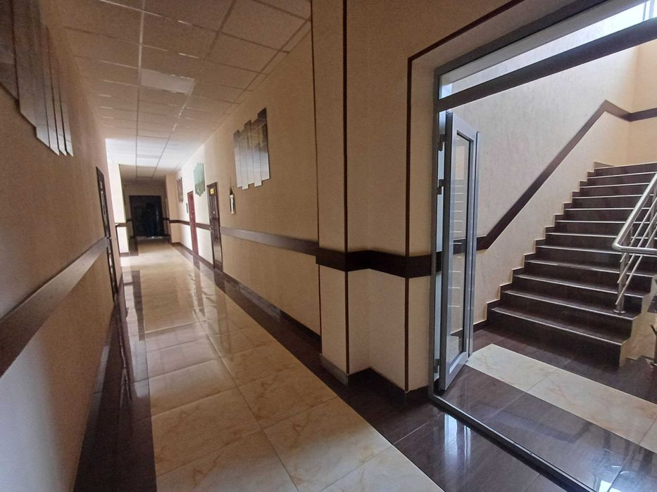 Продаю здание
Феруза массив
1,500 м2
2 этажа
36 соток