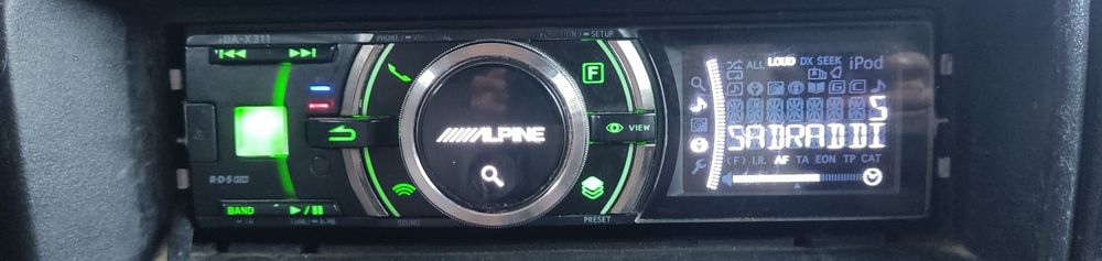Магнитофон Alpine ida-x311