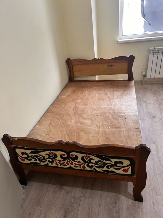 1,5 метр төсек сатылады