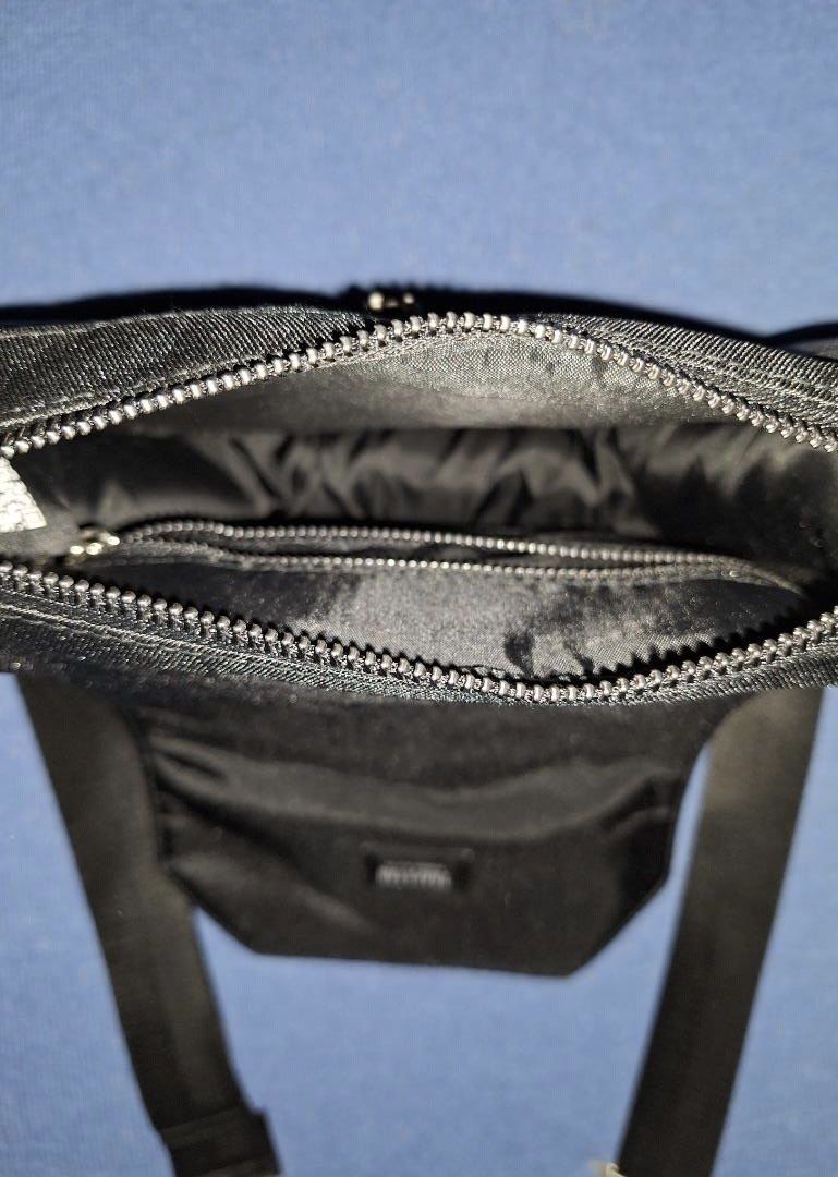 Trapstar Cobra T reflective bag | Трапстар чанта