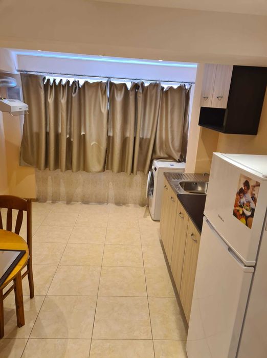 Дава се под наем Едностаен апартамент в София, Триъгълника - 55 кв.м за 400 € - Снимка #2