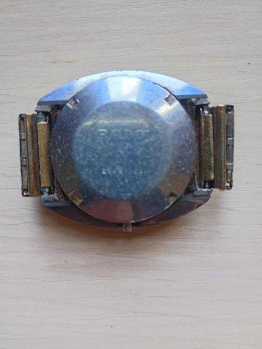 Швейцарски часовник Rado