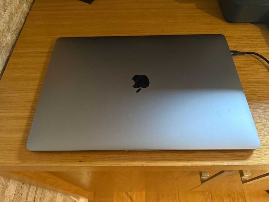 Macbook Pro i7 2018