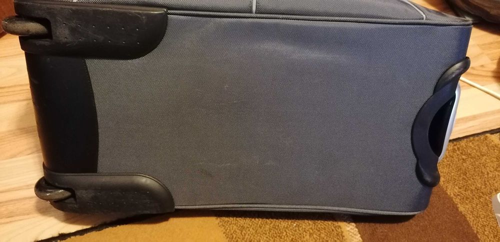 Vand geanta voiaj American Tourister