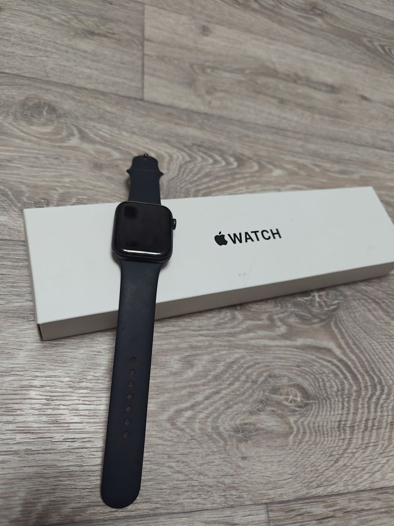 Apple watch SE 44