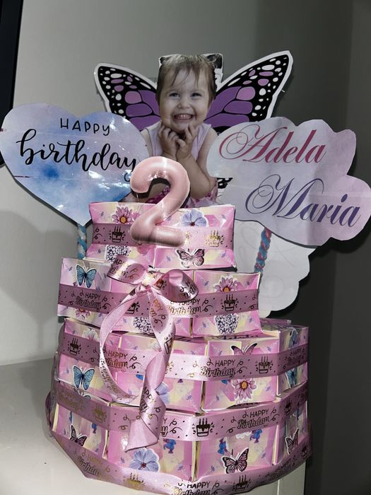 Torturi din Carton pentru Copii – Pline de Dulciuri și Surprize!