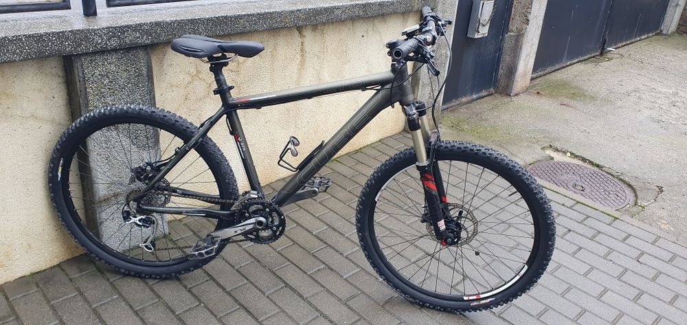 Vând Bicicleta Cube