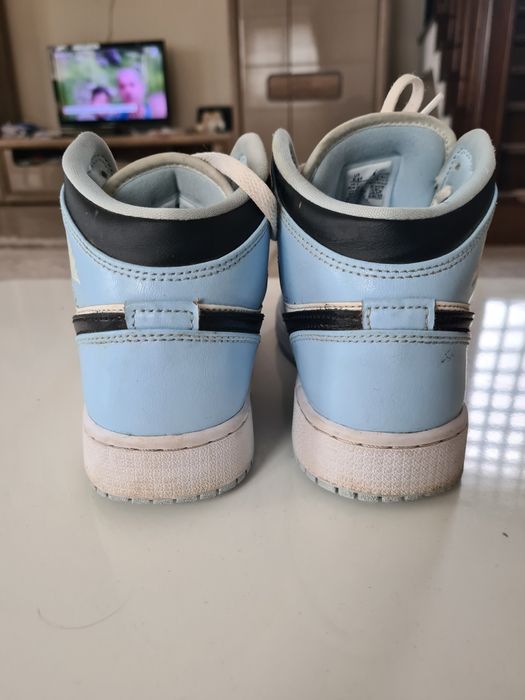 Air Jordan 1 mid ice blue GS