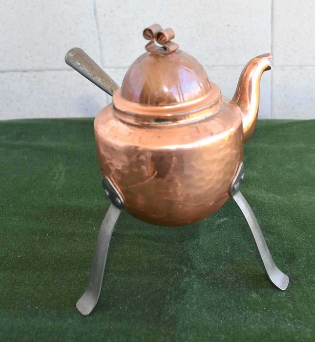 Чайник от кована мед