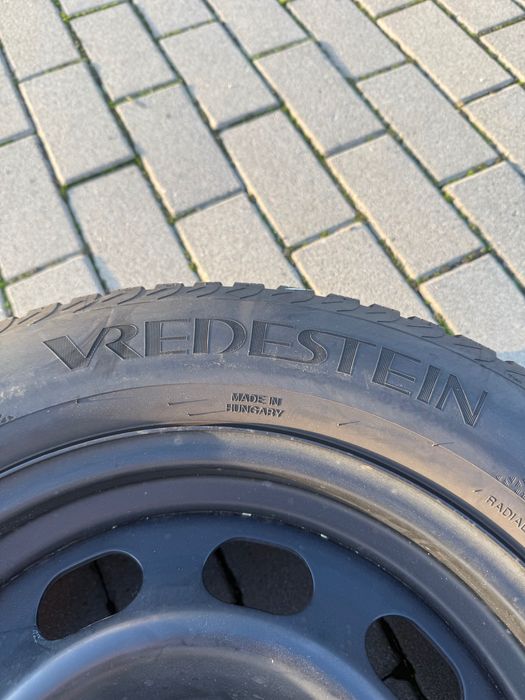 4бр. Зимни Гуми с джанти VREDESTEIN