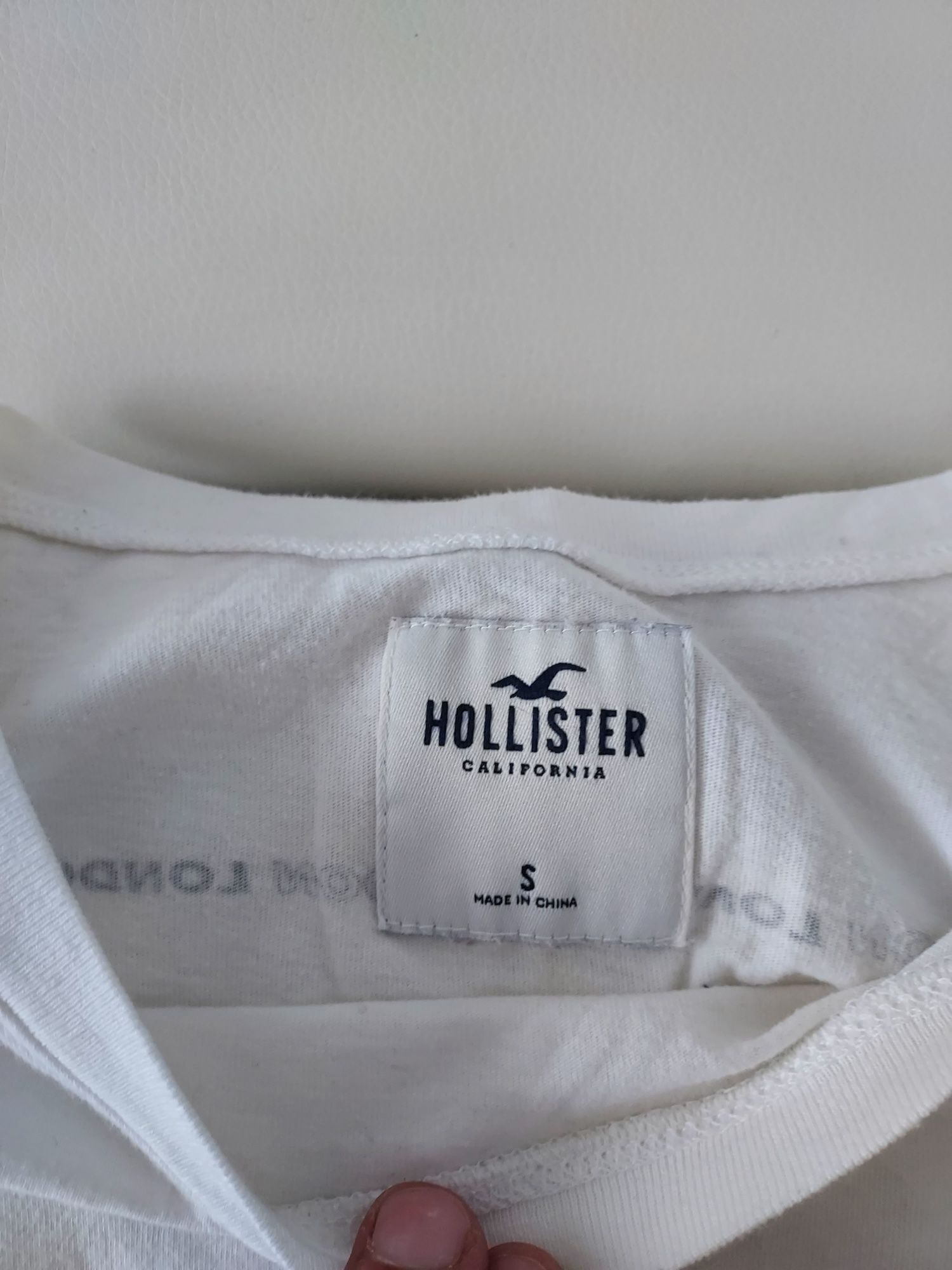 vand bluza de corp fashion/sport Hollister, produs ca si nou original.