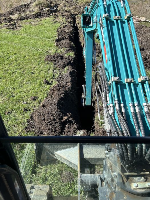 Excavator 3.8 de inchiriat