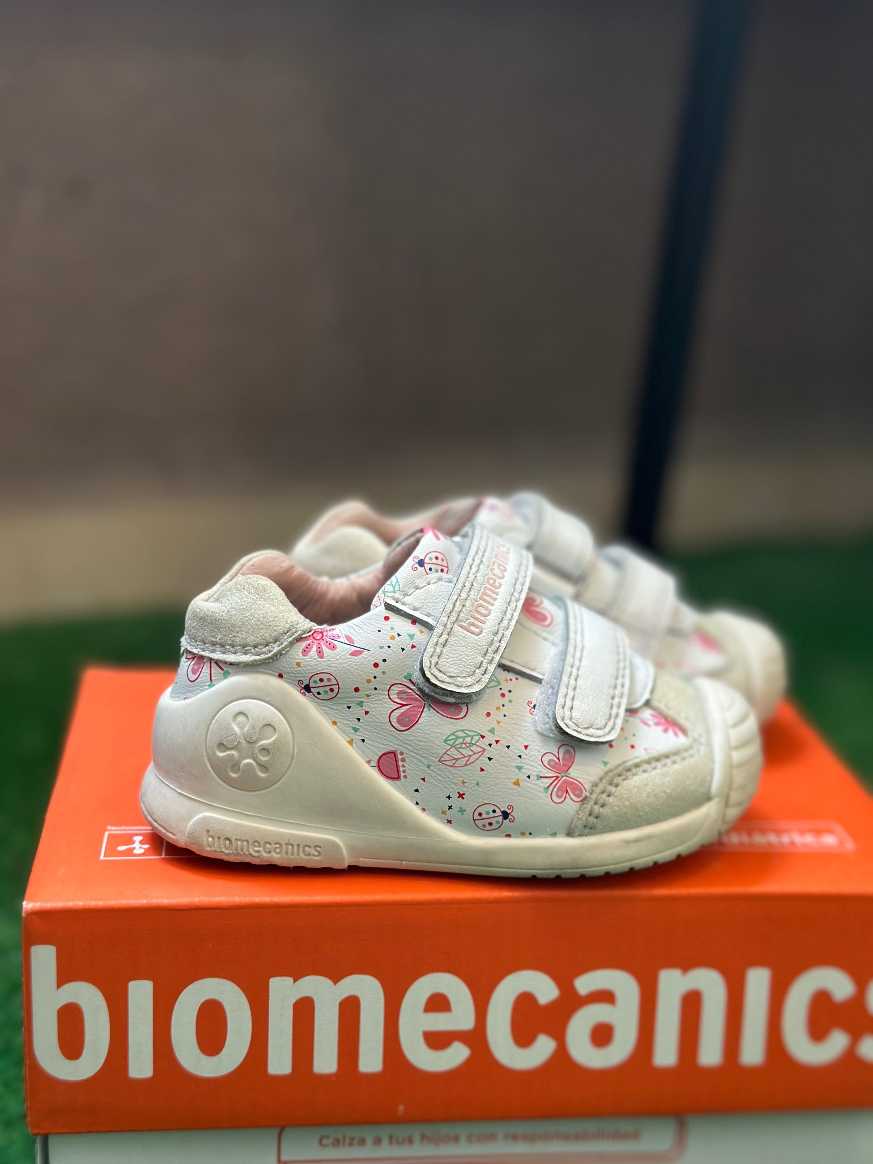 Обувки Biomecanics