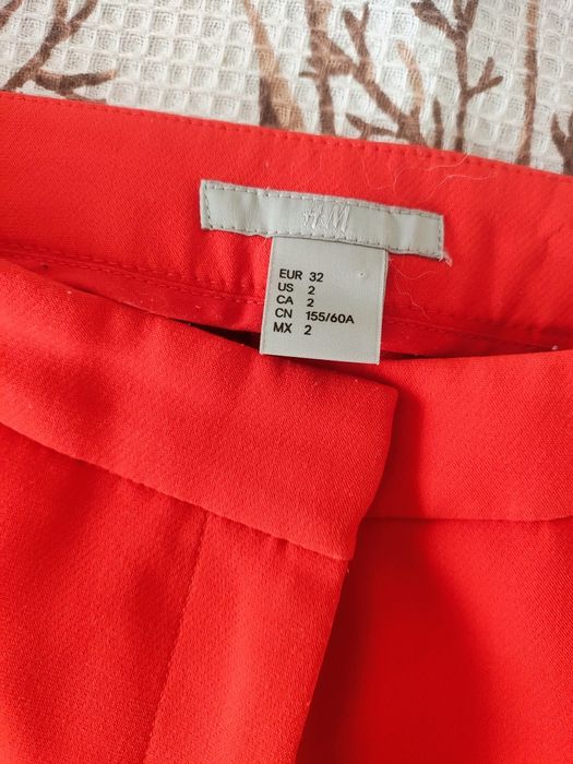 Коралов панталон  HM