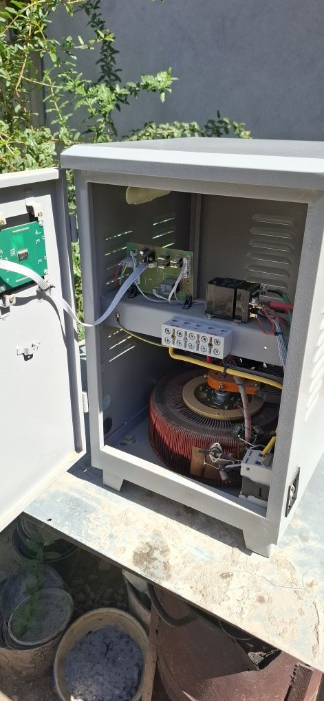 Продается стаблизатор напряжения Volt Expert-10KVA 1-SM, ELT 100-275 V
