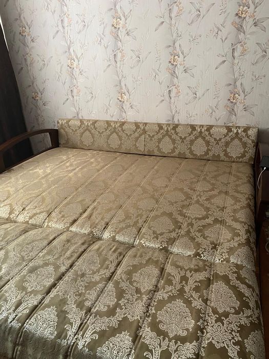 Продается диван раскладной б/у