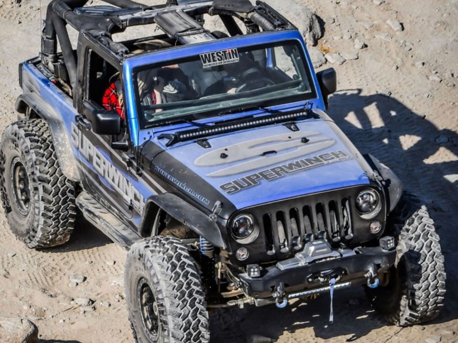 Troliu electric Superwinch SX12SR cu sufa sintetica 12000 lbs Off Road