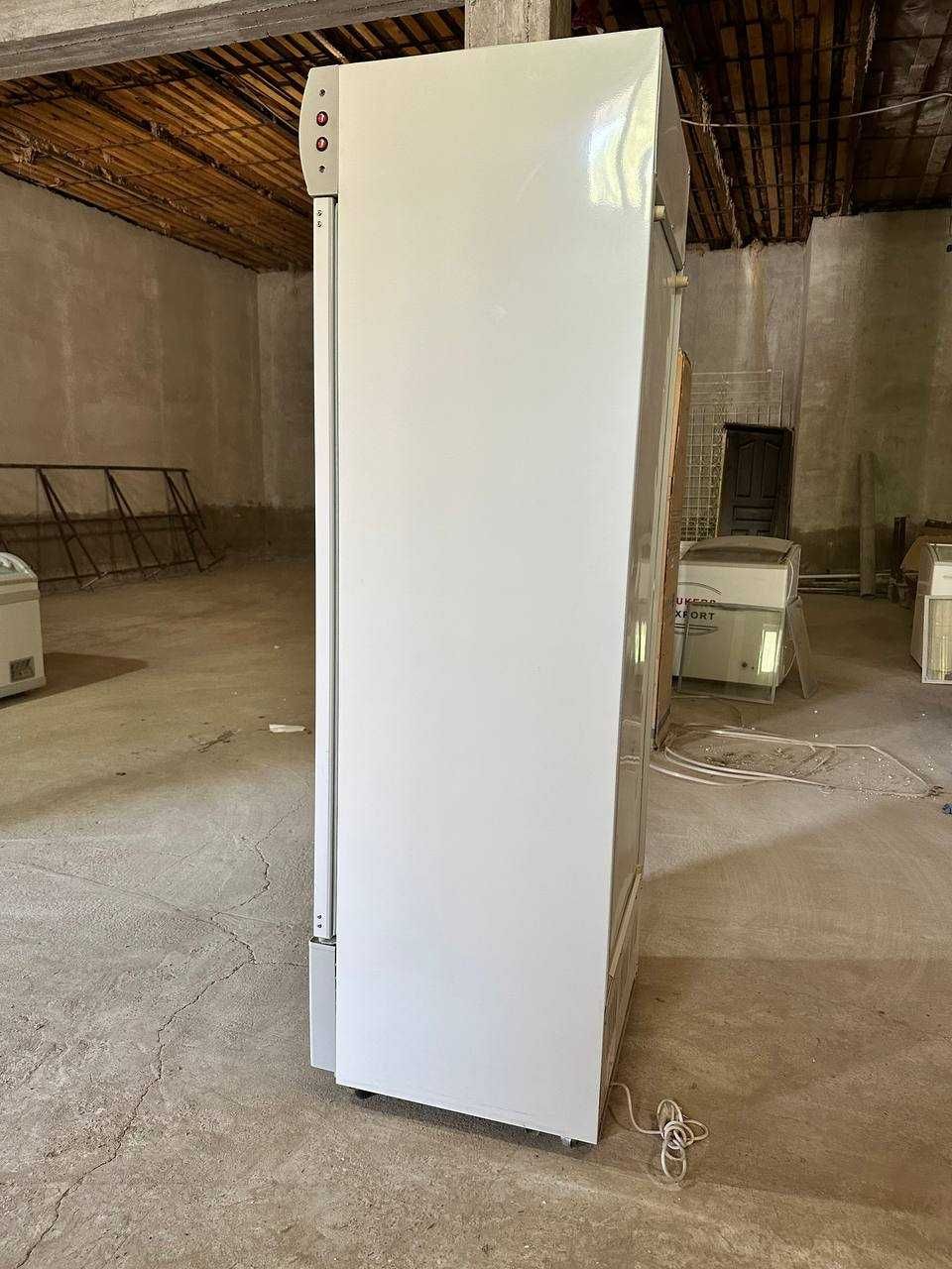 Витринные холодильники Dukers 350-литровый,распродажа