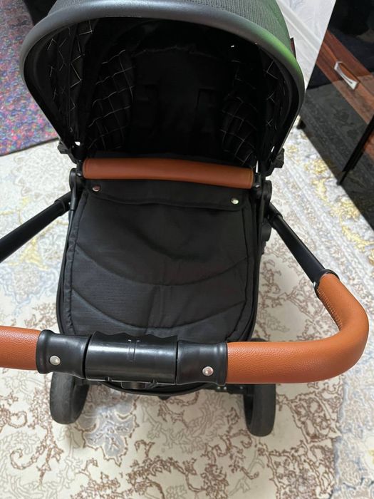 Коляска 2/1 зимняя отличном состояние