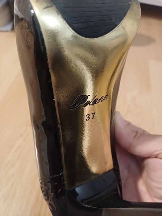 Лакированные туфли, 37 размер