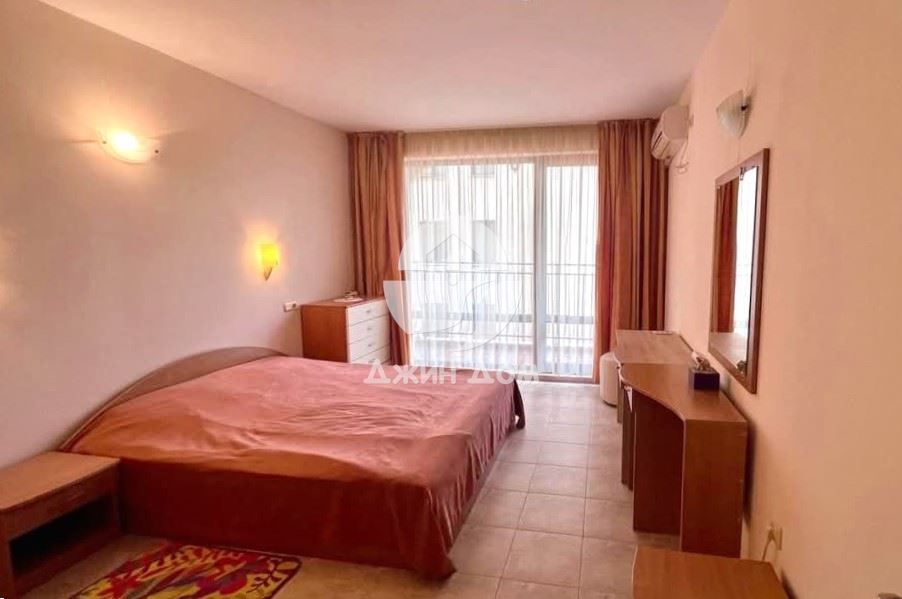 Продава се Двустаен апартамент в к.к. Слънчев бряг - 59 кв.м за 1170 €/кв.м - Снимка #4