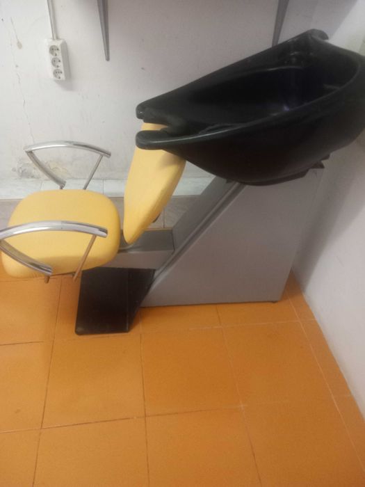 Измивна колона за коса в добро състояние 350 лв