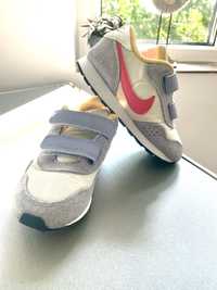 Pantofi sport Nike mărimea 24 (14 cm))