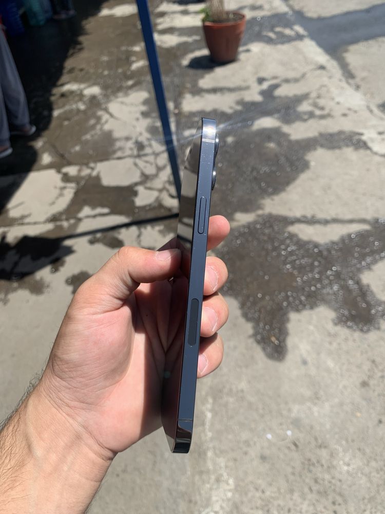 IPhone 12 pro max LLA