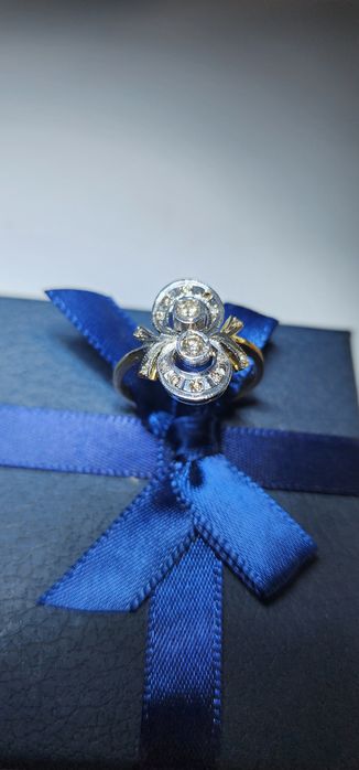 Новое золотое кольцо 750 пр.