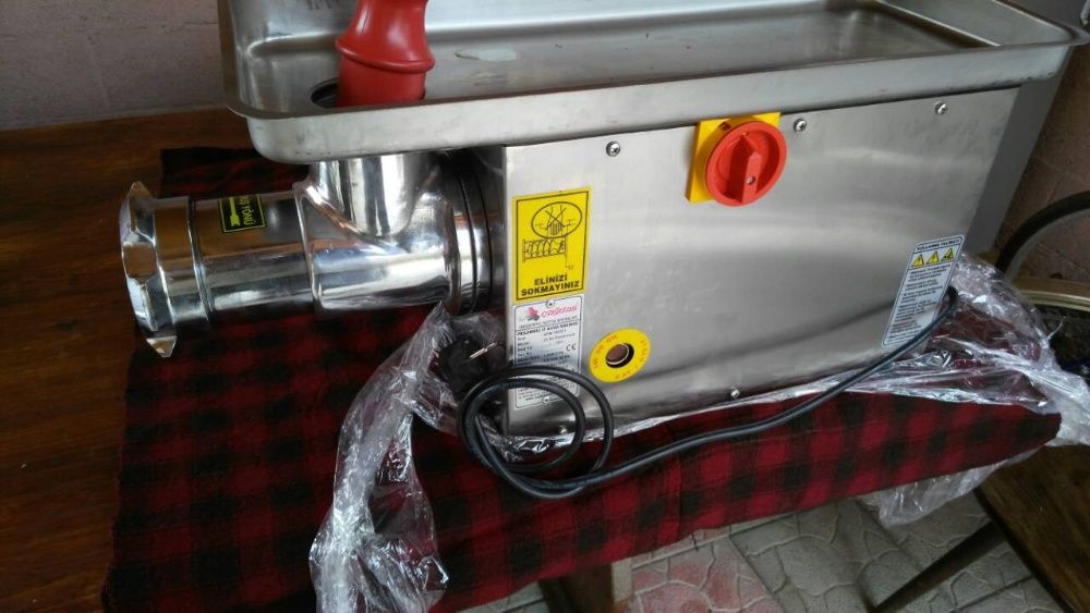 Професионална месомелачка,Месомелачка. NO:12;22;32;42