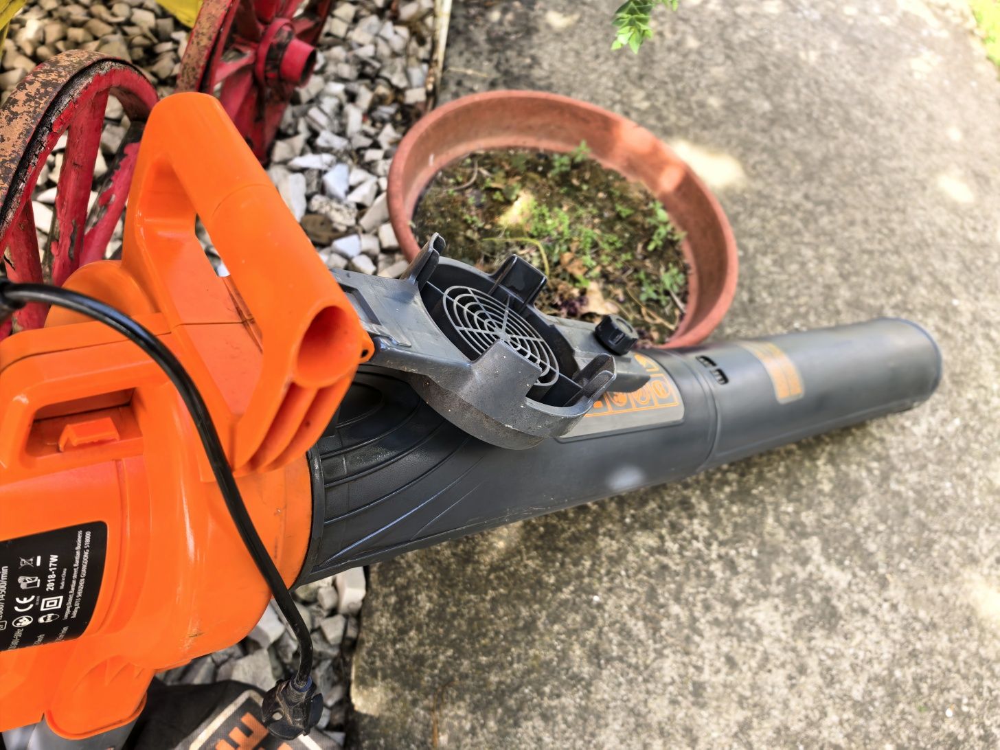 TACK LIFE Електрически листо събирач. Духалка. Метла 3000w