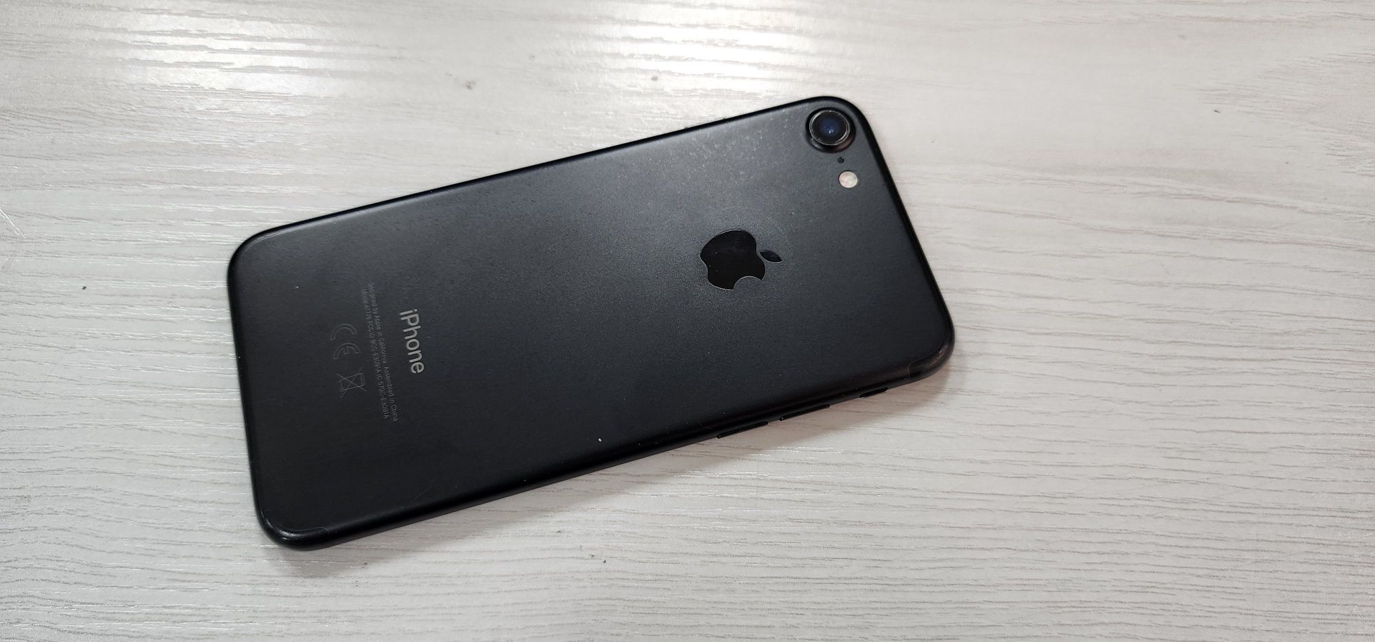 Iphone 7 LL/A Matte Black 32Gb Black Batareka 100%