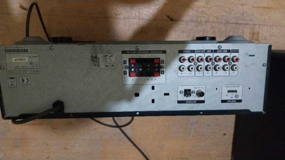 Продавам Sony STR-DH100,не работи