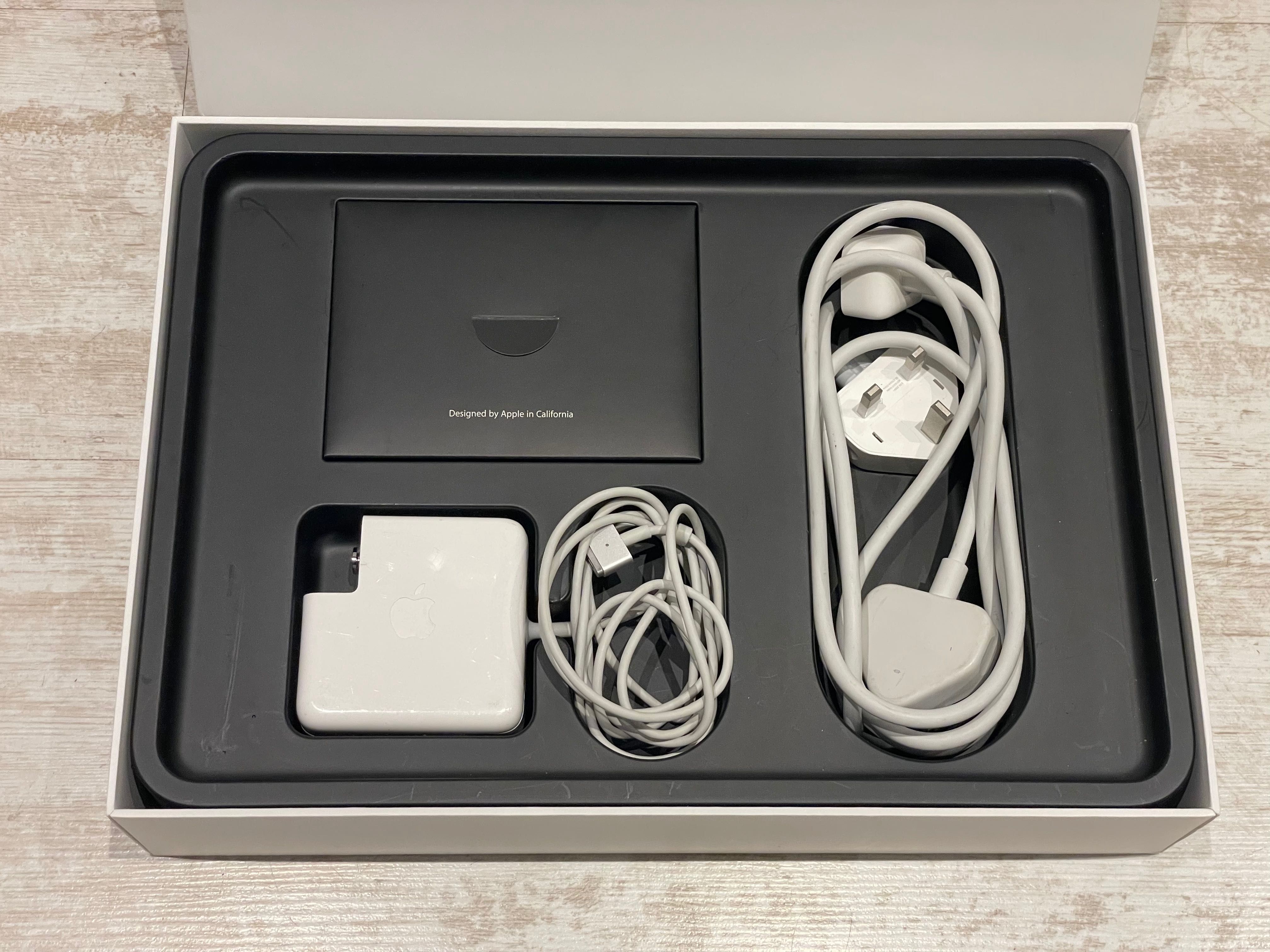 Apple MacBook Pro 13 Early 2015 256GB i5 Retina