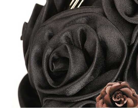 Шелковая сумочка - клатч, из роз, новый - 8,000 тенге
