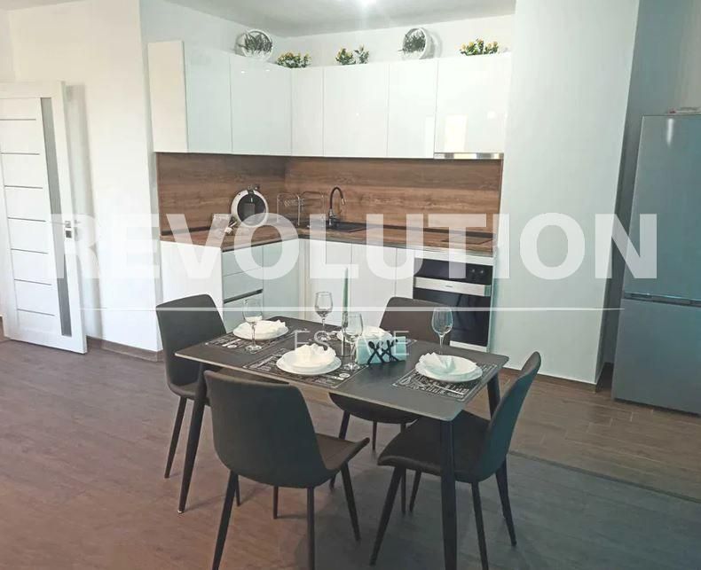 Тристаен апартамент в района на Аспарухово!