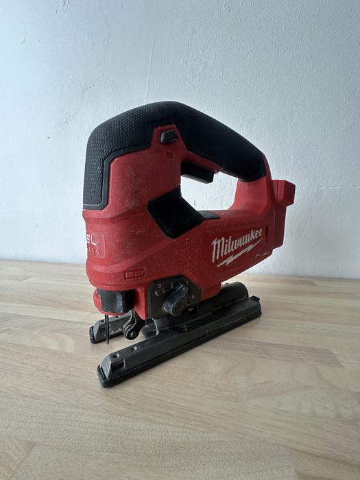 Milwaukee M18 FJS 18 V ,se vinde fara baterie si incarcator