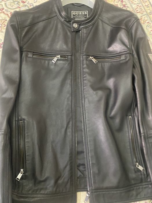 Продам новую кожаную куртку Guess 48-50  р