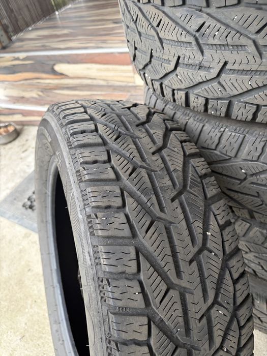 De vanzare!!!anvelope de iarna !!marca Snow