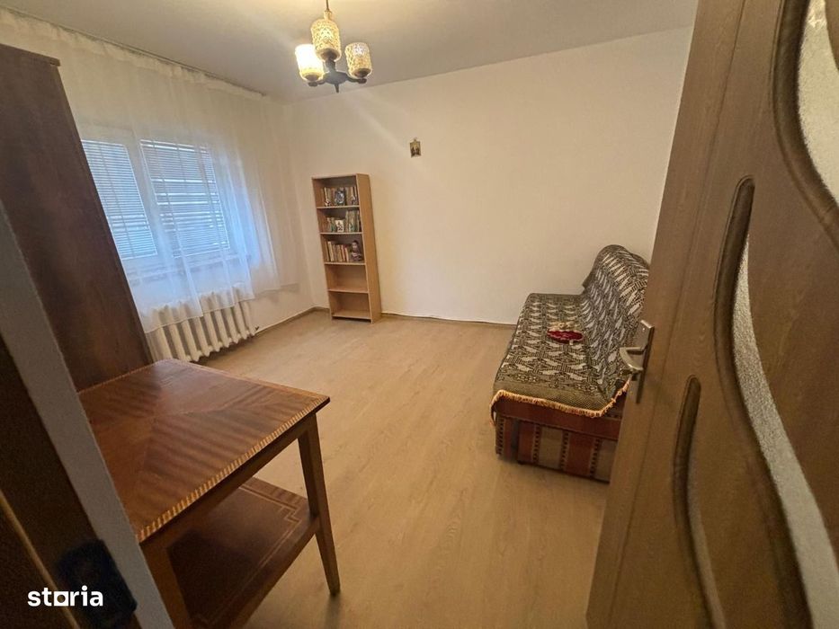 Apartament 3 camere Arcu la Vile